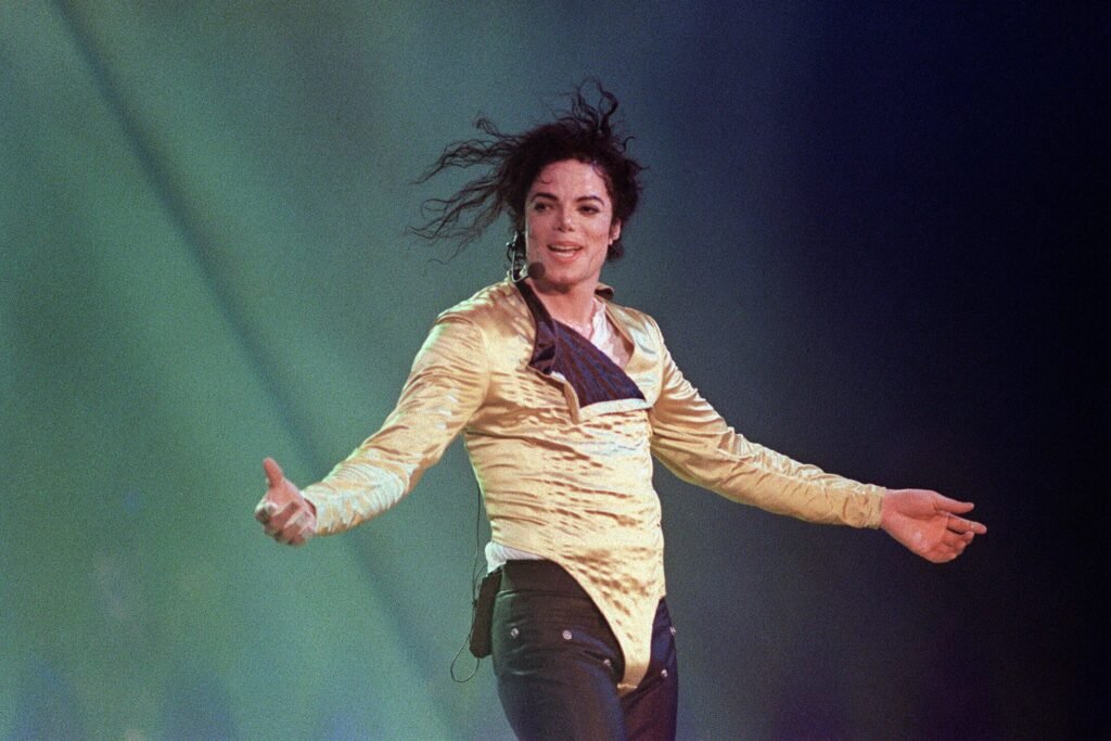 Top 50 Unknown and Amazing Facts about Michael Jackson: The King of Pop