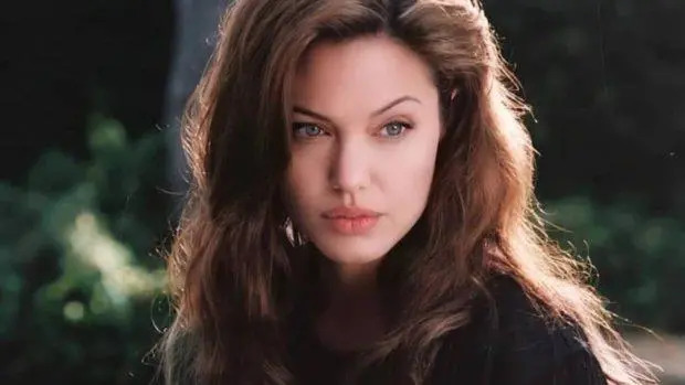 Top 10 Unknown and Amazing Facts About Angelina Jolie